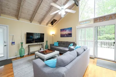 Living - 4 Marway, Mashpee, MA 02649 photo 1 of 7