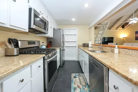 Kitchen - 4 Marway, Mashpee, MA 02649 photo 3 of 6