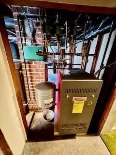 Entry Way - 52 Mckinely St, Everett, MA 02149 photo 4 of 4