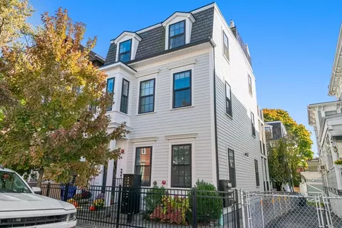 559 E 5th #3, Boston, MA 02127