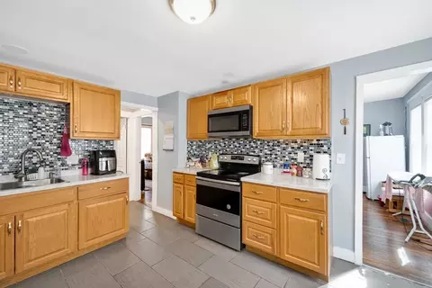 100-102 Wait St, Springfield, MA 01104 photo 6
