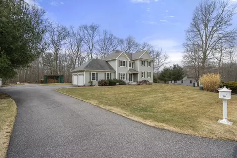 1235 Watkins St, Fall River, MA 02720 photo 6