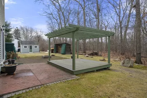 1235 Watkins St, Fall River, MA 02720 photo 10