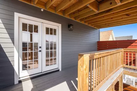 Exterior - 7 Bellingham Ave #3, Everett, MA 02149 photo 2 of 4