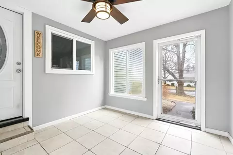37 Gourley Rd, Springfield, MA 01129 photo 6