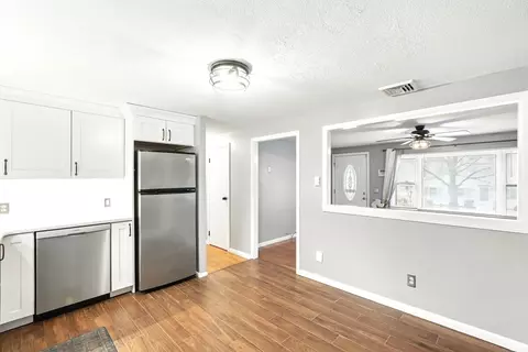 37 Gourley Rd, Springfield, MA 01129 photo 7