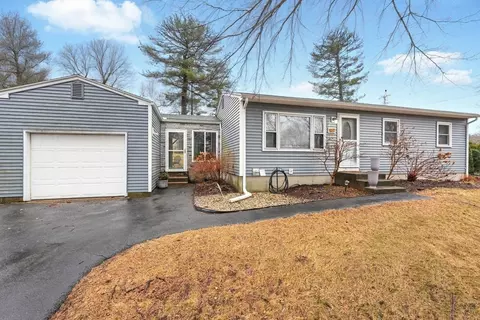 37 Gourley Rd, Springfield, MA 01129