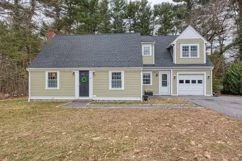 61 S Elm St, West Bridgewater, MA 02379
