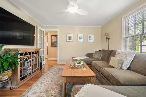 51 Meadowbrook Rd, Needham, MA 02492 photo 18