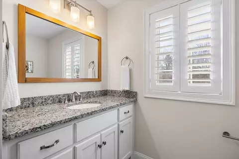 122 Lowell St, Reading, MA 01867 photo 16