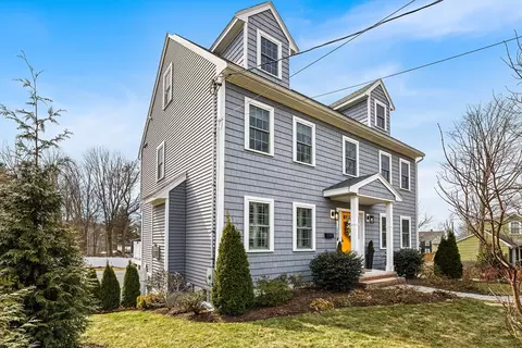 122 Lowell St, Reading, MA 01867