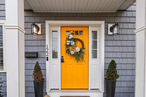 122 Lowell St, Reading, MA 01867 photo 3