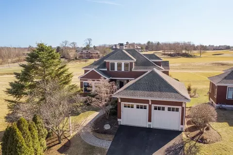 24 Black Rock Dr #24, Hingham, MA 02043