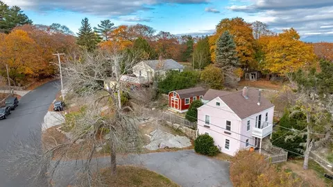 11 Bond St, Gloucester, MA 01930