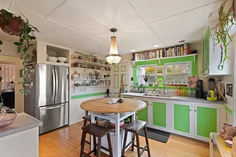 11 Bond St, Gloucester, MA 01930 photo 15