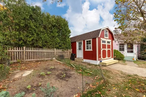 11 Bond St, Gloucester, MA 01930 photo 31