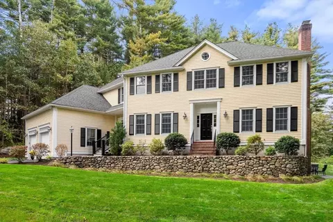 124 Glezen Ln, Wayland, MA 01778