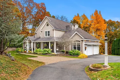 4 Laughing Water Way, Merrimac, MA 01860
