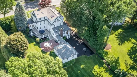 57 Salem St, Andover, MA 01810