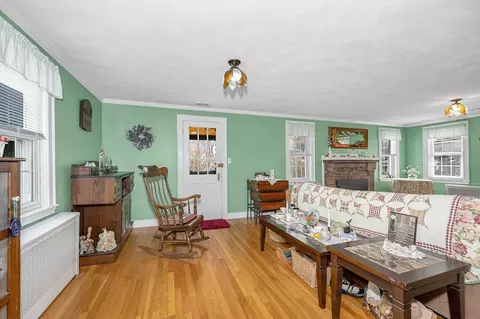 41 High St, Stoneham, MA 02180 photo 18