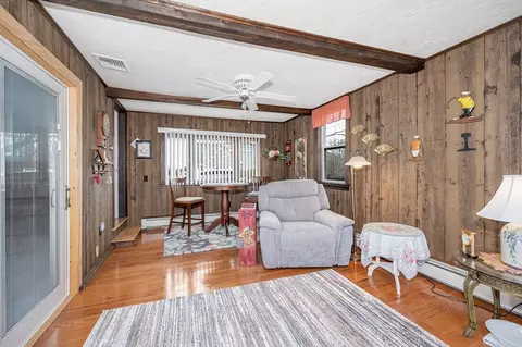 41 High St, Stoneham, MA 02180 photo 9