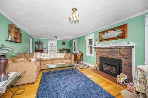 41 High St, Stoneham, MA 02180 photo 15