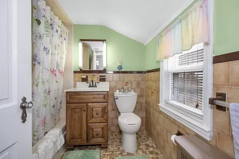 41 High St, Stoneham, MA 02180 photo 23