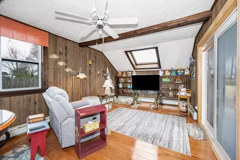 41 High St, Stoneham, MA 02180 photo 8