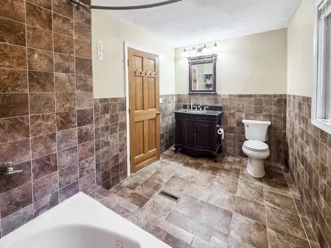 8 Willis Dr, Norton, MA 02766 photo 18