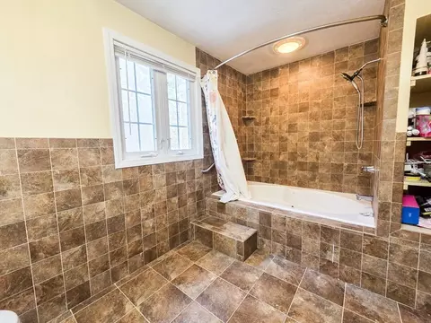 8 Willis Dr, Norton, MA 02766 photo 17