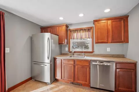 106 Jonathan St, Gardner, MA 01440 photo 17