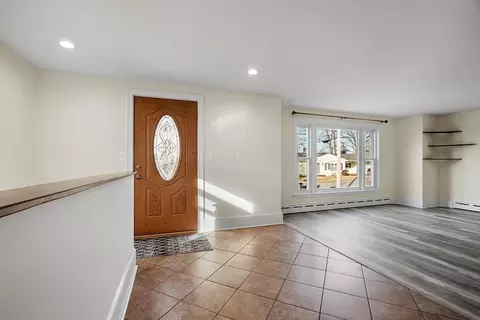 106 Jonathan St, Gardner, MA 01440 photo 9