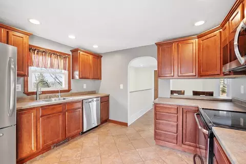 106 Jonathan St, Gardner, MA 01440 photo 16