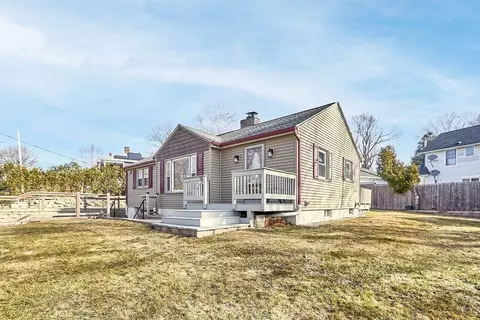 106 Jonathan St, Gardner, MA 01440 photo 2