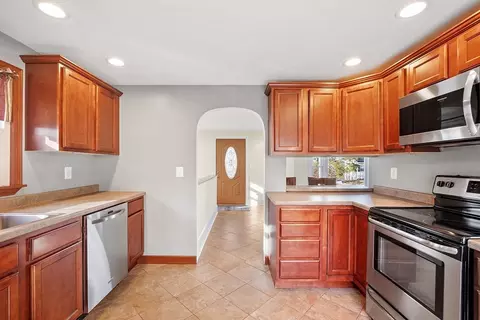 106 Jonathan St, Gardner, MA 01440 photo 14
