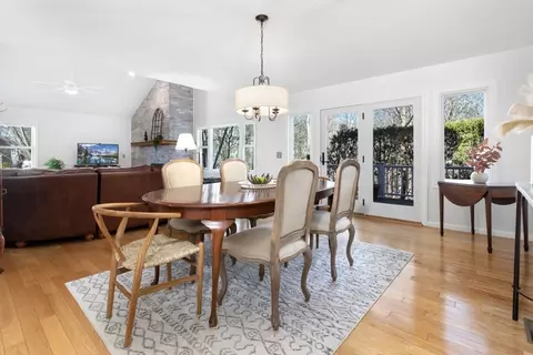 Dining - 28 Carnation Cir #D, Reading, MA 01867 photo 2 of 2