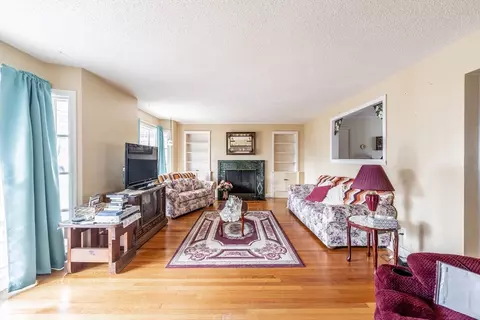 589 Allen St, Springfield, MA 01118 photo 7