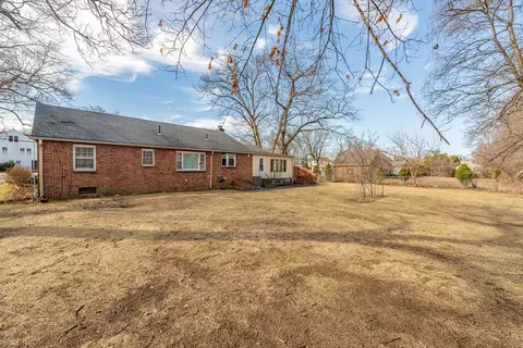 589 Allen St, Springfield, MA 01118 photo 39