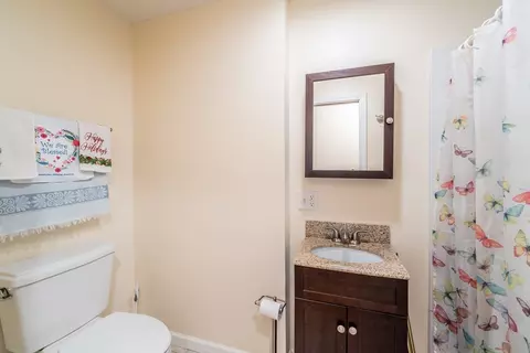 589 Allen St, Springfield, MA 01118 photo 23