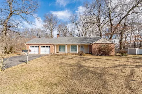 589 Allen St, Springfield, MA 01118 photo 4