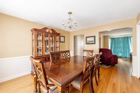 589 Allen St, Springfield, MA 01118 photo 10