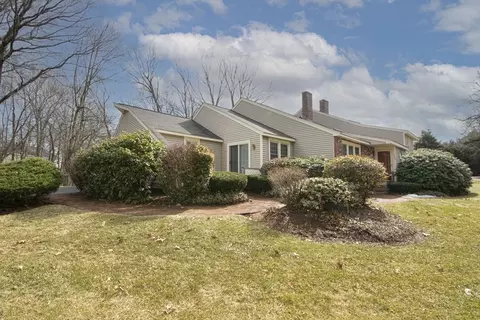 103 Harrington Farms Way #103, Shrewsbury, MA 01545