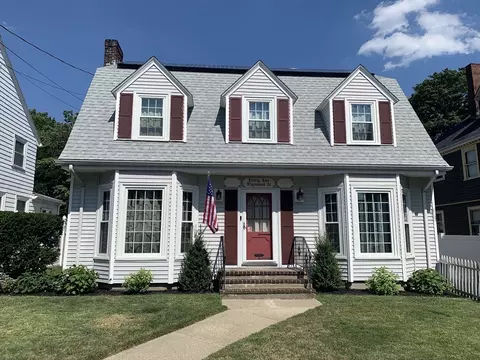 32 Maplewood St, Malden, MA 02148
