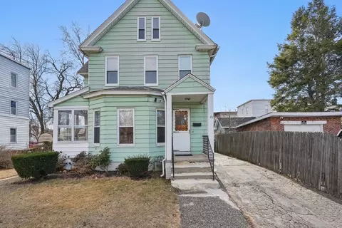 47 Walter St, Chicopee, MA 01013