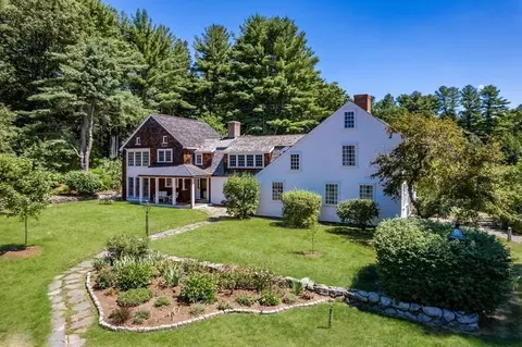 42 Carlisle Rd, Acton, MA 01720