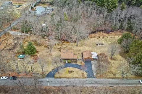 26 Larned Rd, Oxford, MA 01540