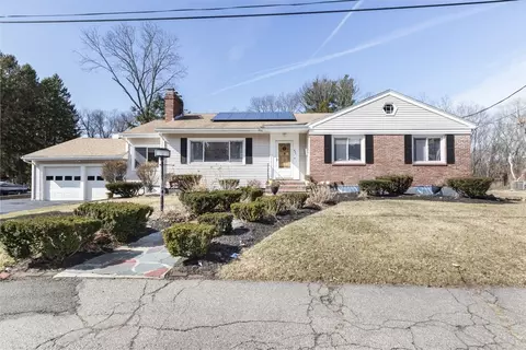 523 Blue Hills Pkwy, Milton, MA 02186