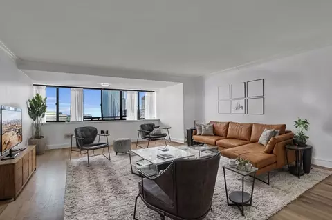 8 Whittier Pl #18E, Boston, MA 02114