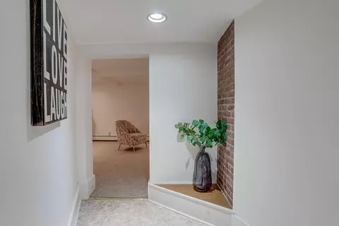 Entry Way - 29 Evergreen Rd, Reading, MA 01867 photo 2 of 2