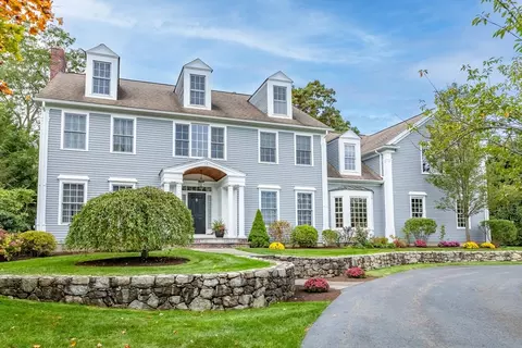 35 Fieldstone Farm Rd, Sudbury, MA 01776